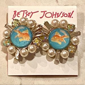 Betsey Johnson - NWT Granny Chic Lucite Bubble Goldfish Stud Earrings Authentic